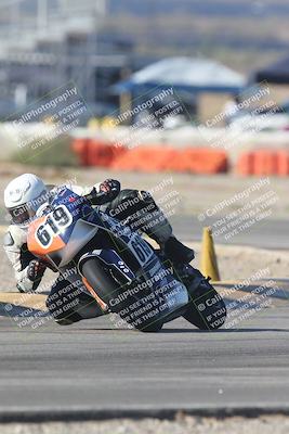 media/Sep-20-2025-Race Pace (Sat) [[d4e1b33f4d]]/Verified/Turn 2 (920am)/